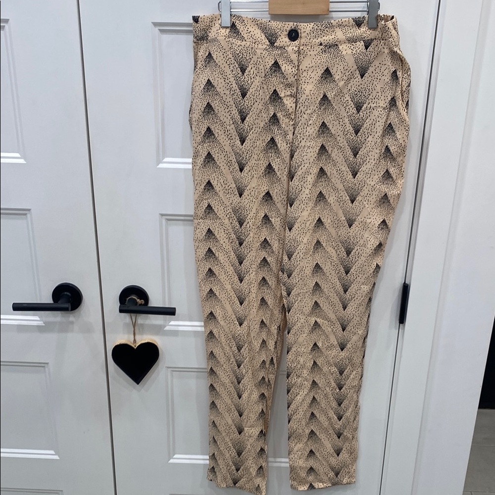 Selected Femme lightweight peach and Black Patterned Pants